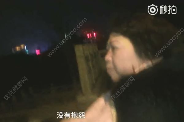 母親每天騎車陪女兒夜跑5里路，沖刺中考體育(4)