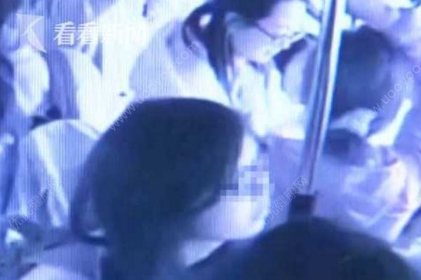 愛美少女為減肥1天內(nèi)餓暈2次，乘公交被司機救醒(1)