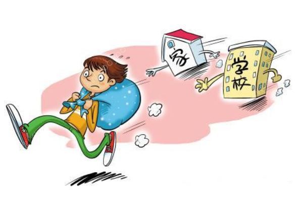 男孩扒車(chē)底8小時(shí)，父母離異平日在校表現(xiàn)“怪異”(4)