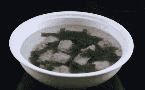 冬季喝哪些湯能夠養(yǎng)生？冬季多吃什么食物對(duì)身體好？(1)