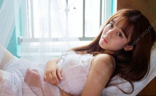 18歲女孩為啥會(huì)胸痛？18歲女孩乳房疼痛怎么處理？(1)