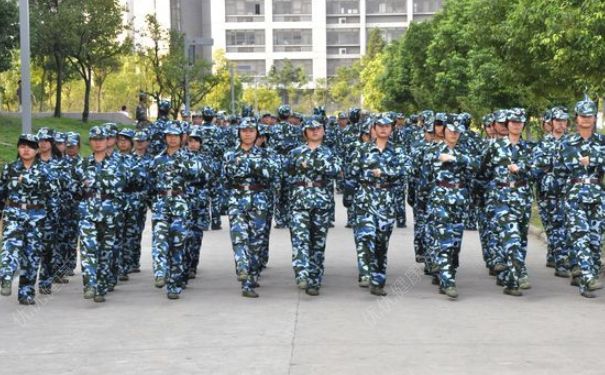 軍訓(xùn)能減肥嗎？軍訓(xùn)可以瘦嗎？(1)