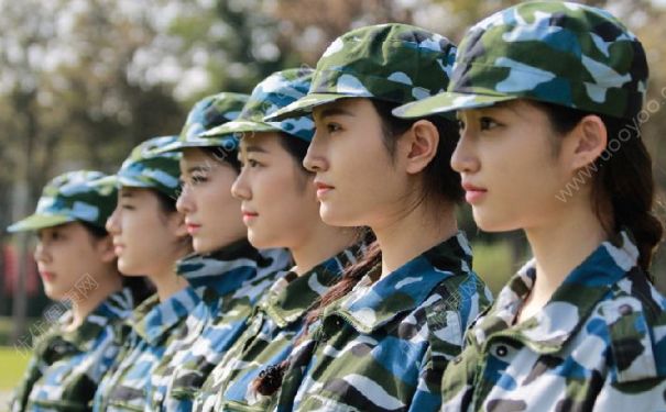 女生軍訓(xùn)需要準(zhǔn)備什么？女生軍訓(xùn)必備物品(3)