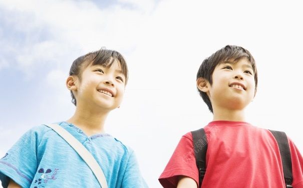 怎么讓12歲女孩喜歡我？怎么讓女孩子喜歡自己？(1)