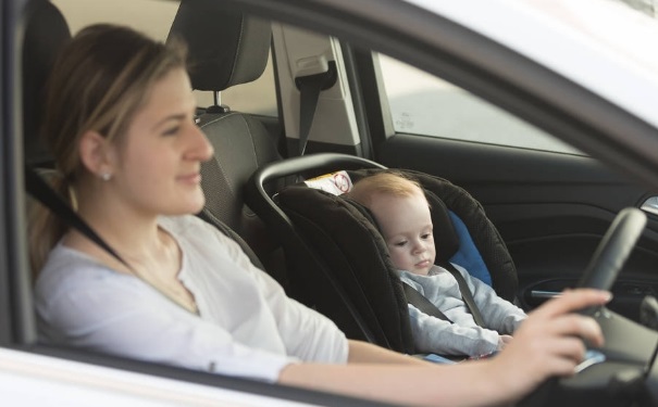 帶孩子開車要注意什么？帶孩子開車上高速的注意事項有哪些？(1)