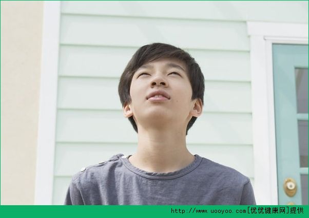 我17歲了長(zhǎng)胡子怎么辦？17歲長(zhǎng)胡子正不正常？(4)