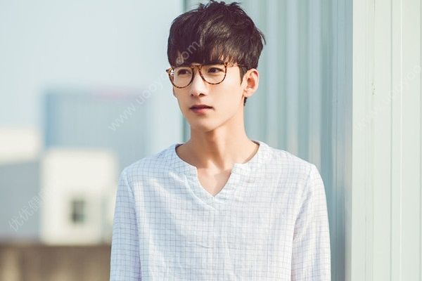 初中女生喜歡什么男生？初中女生喜歡男生的表現(xiàn)？(2)