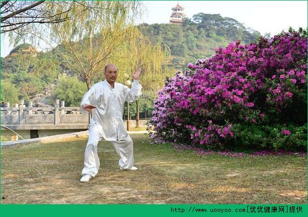 100歲的人生方式是怎樣的？100歲老人的養(yǎng)生之道(1)