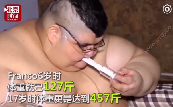 男子臥床7年重1190斤，在3個(gè)月內(nèi)減掉了350斤(2)