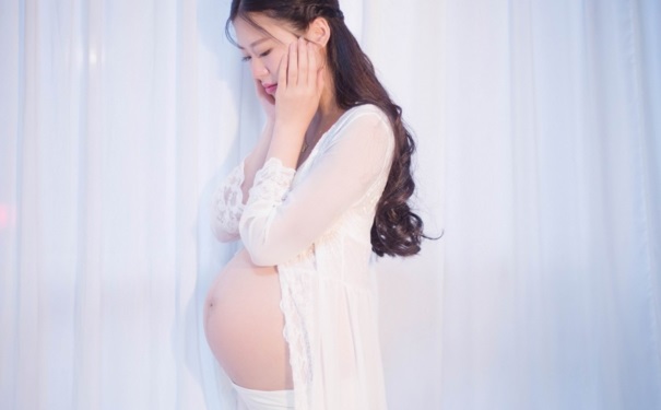 乳暈又大又黑的原因是什么？女性孕期如何護理乳房？(1)