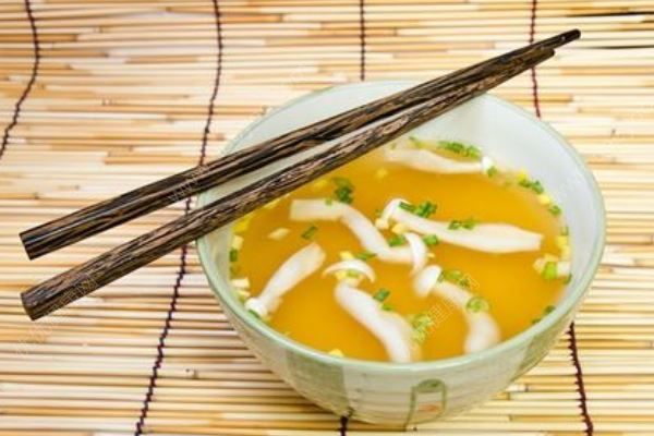 最適合春天喝的養(yǎng)生湯食譜有哪些？養(yǎng)生必喝的春季養(yǎng)生湯食譜(1)