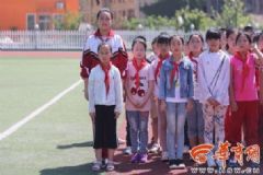 10歲女孩身高1.72米，為什么有的人長的很高？[多圖]