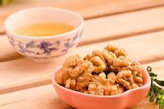 核桃怎么吃最營養(yǎng)健康？核桃的營養(yǎng)吃法有哪些？[圖]