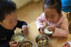 幼兒輔食添加注意事項(xiàng)有哪些？怎樣合理地給幼兒添加輔食[圖]