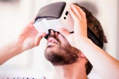 近視眼可以戴VR設(shè)備嗎？VR眼鏡會(huì)加重近視眼嗎？[圖]