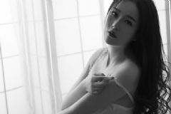 18歲女孩胸部一大一小正常嗎？18歲女生胸一大一小怎么辦？[多圖]