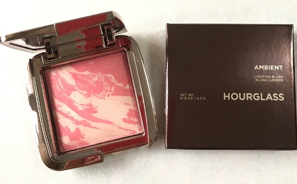 hourglass腮紅怎么用？hourglass腮紅用法(1)