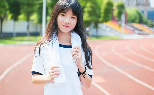 女生18歲胸部一般多大？18歲女生怎么讓胸變大？(4)