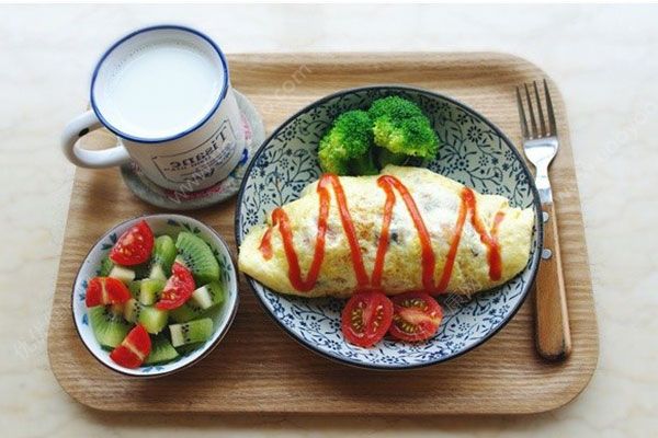 韓式蛋包飯?jiān)趺醋觯宽n國蛋包飯的正宗做法(4)