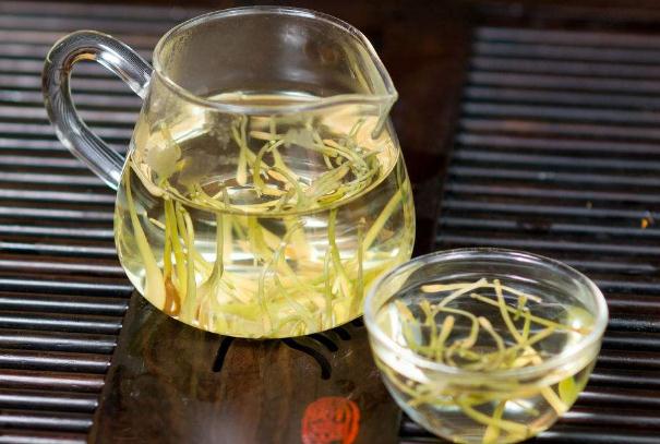 泡金銀花茶之前需要洗嗎？金銀花茶可以冷飲嗎？