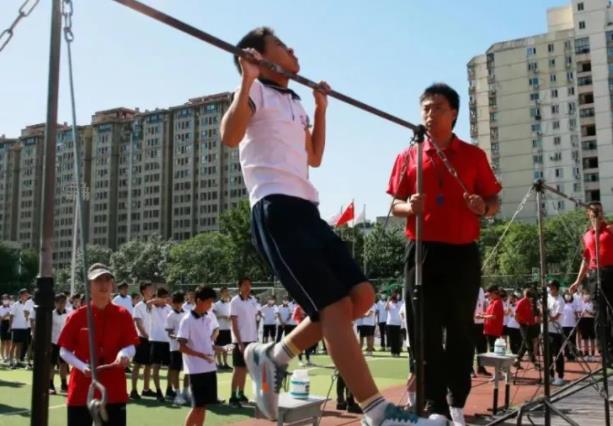 引體向上怎么做正確 做引體向上如何選擇難度